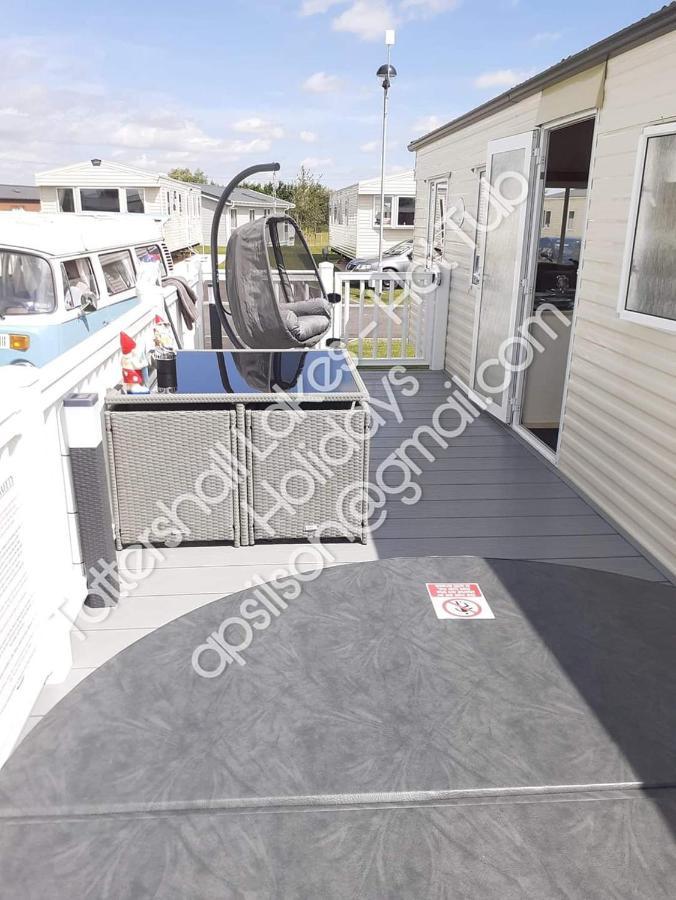 Tattershall Luxury Hot Tub Caravan Zewnętrze zdjęcie
