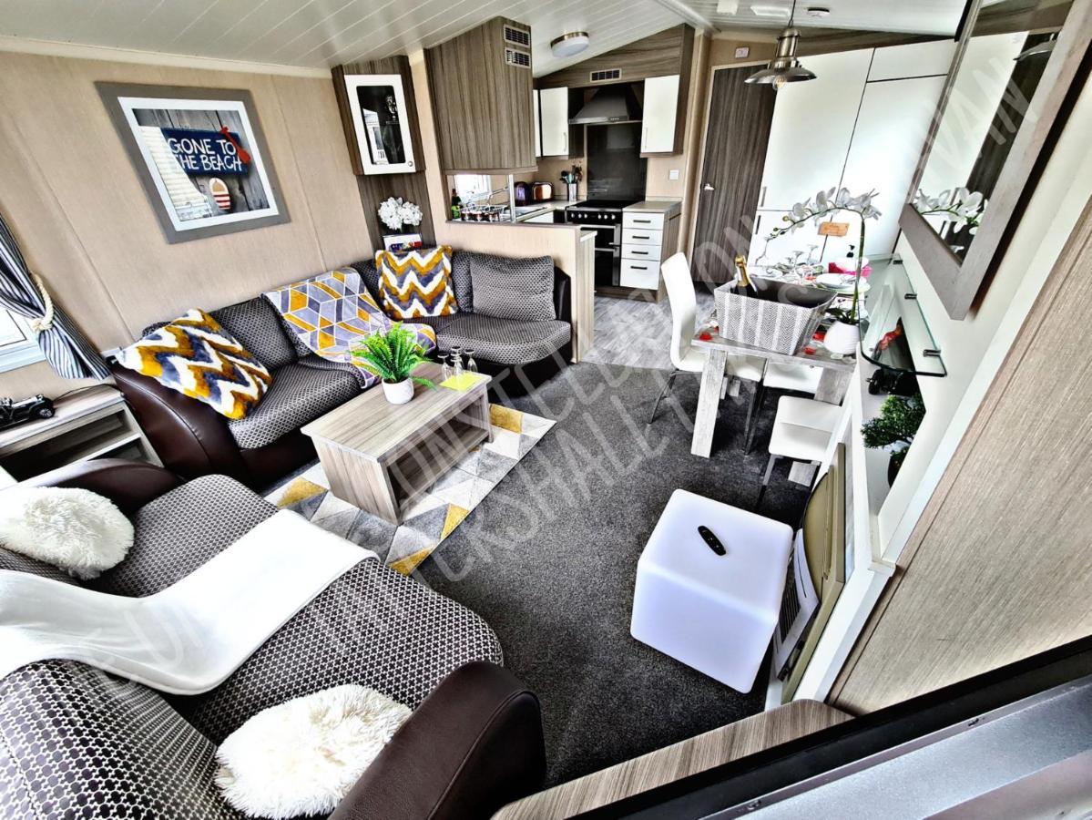 Tattershall Luxury Hot Tub Caravan Zewnętrze zdjęcie